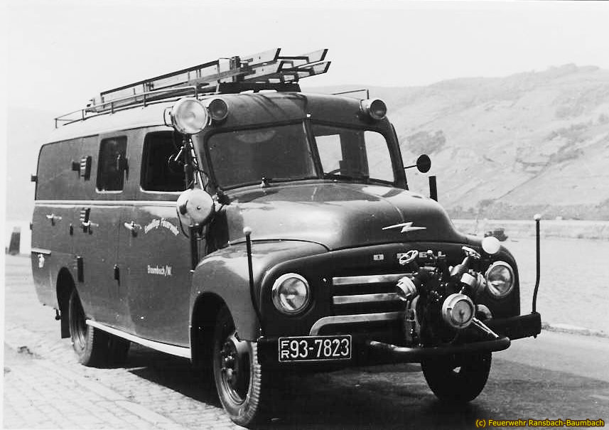 Löschgruppenfahrzeug LF 8 von 1952